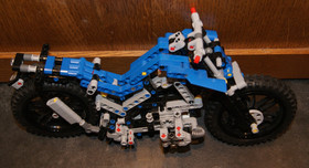 LEGO Technic BMW R 1200 GS Adventure 42063 - Incomplete