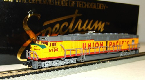 LOCOMOTORA DIESEL SPECTRUM BACHMANN ESCALA N 11455 EMD DD40AX UNION PACIFIC (L18) | Condition: Used