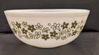Pyrex Spring Blossom Crazy Daisy #404 Mixing Bowl, White w/Green Flowers