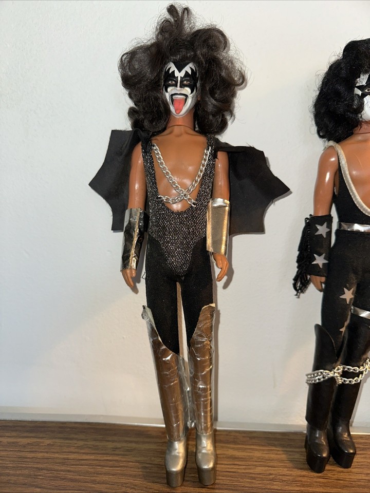 Mego KISS 12