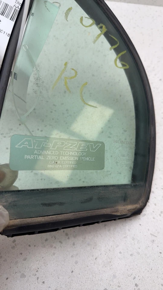 2006 2007 Honda HONDA CIVIC Left Rear Vent Glass/window Foto 3 de 4