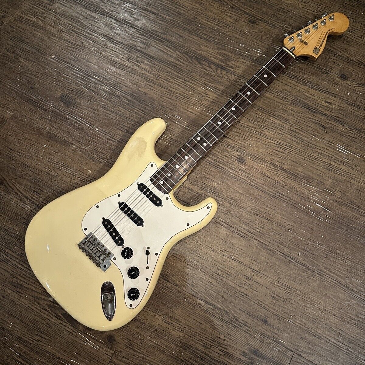 Fernandes FST-50 Made in Japan Electric Guitar, Stone Logo Fernandes FST-50 Made in Japan Electric Guitar, Stone Logo