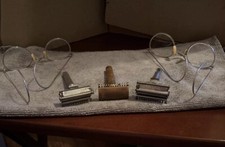 2 Identical Antique Eye Glasses FUL-VUE 12 / 3 Antique Razors, 1 Copper Color