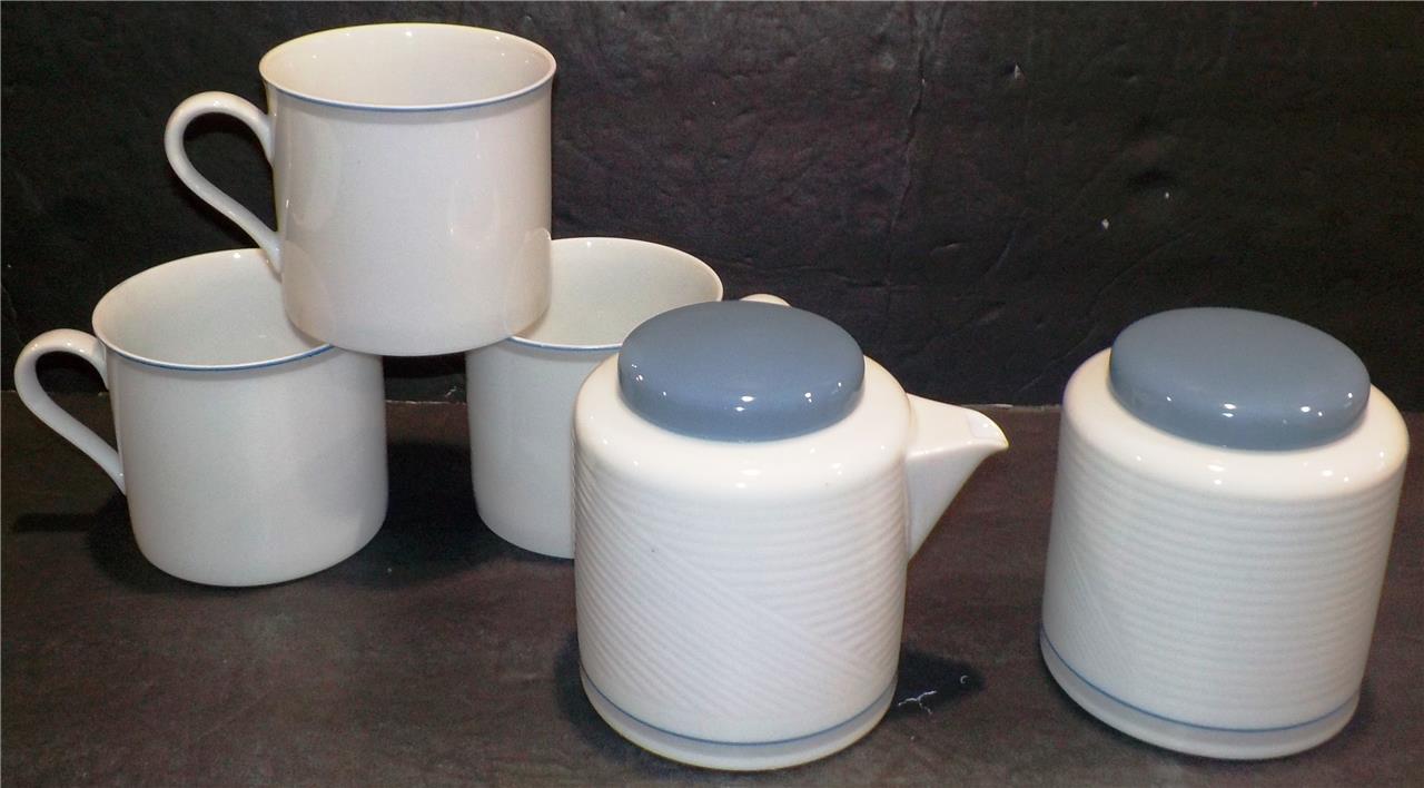 DANSK TAPESTRIES DAMASK BLUE Sugar Bowl, Creamer w/Lid & 3 Cups JAPAN