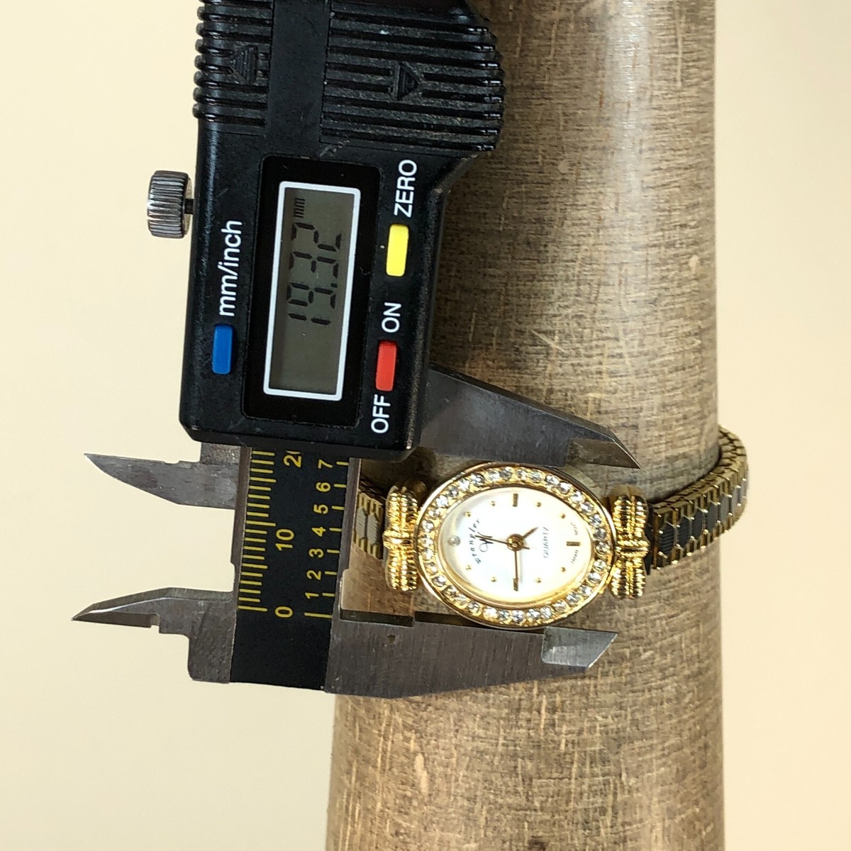 Wrangler Quartz Ladies Gemstones Battery Working Great Beautiful Expansion Band Wrangler Women Mother of Pearl Dial Expansion Band 25mm  main image 4