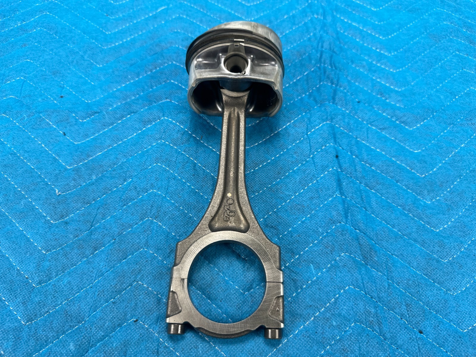Bentley Flying Spur Engine Piston & Connecting Rod Driver Side 29k 2006-2012 OEM