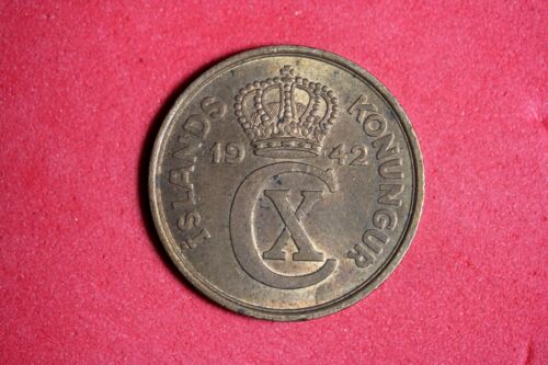 1942 Iceland 2 Aurar Bronze Coin #M19548