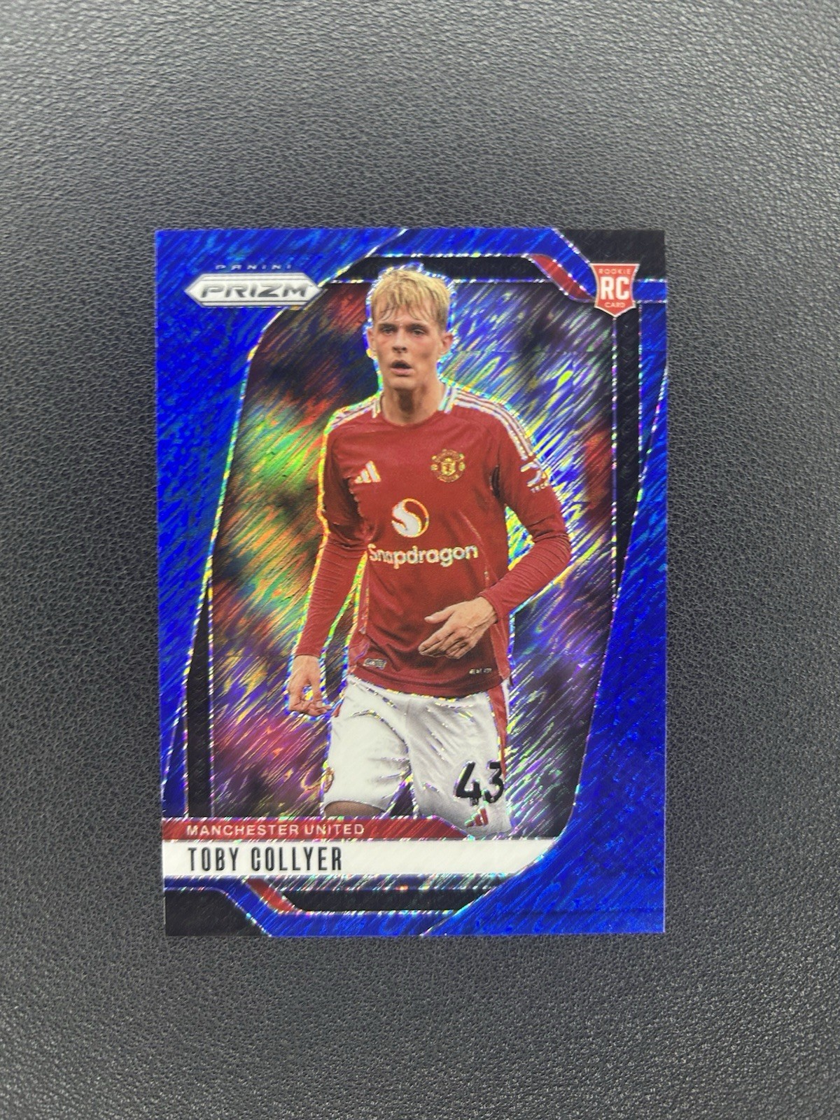 2024-25 Panini Prizm Premier League Toby Collyer Blue Shimmer /8 RC FOTL