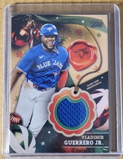 2024 Topps Holiday - Relics Vladimir Guerrero Jr. #RC-VG (MEM)
