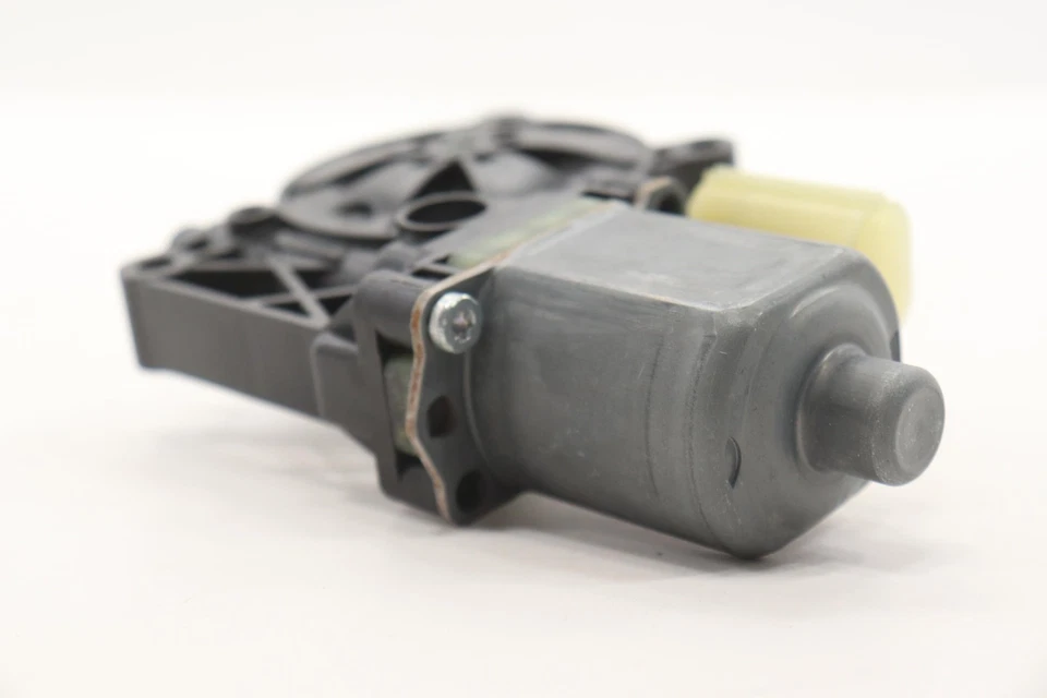 2022 尼桑 TITAN 动力窗电机 Rh Lh 后 79700-ez20d — 第 2/4 张图片