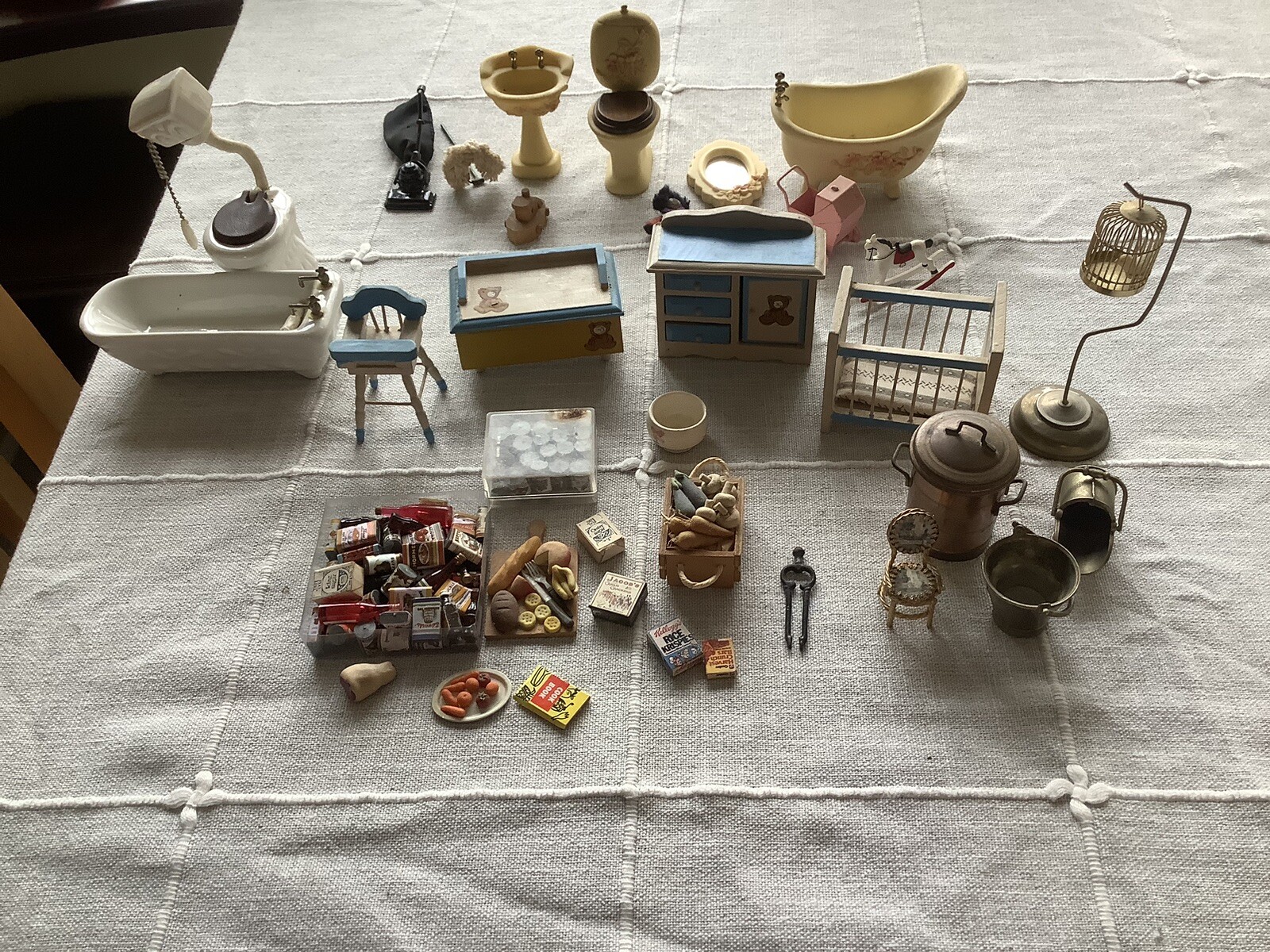 END OF THE LINE FOR THIS DOLLSHOUSE FURNITURE. JOB LOT. eBay