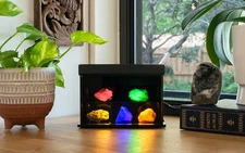 GloBox Mini Fluorescent Mineral Display