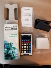 Commodore Rechargeable Portable Electronic Calculator 9R-25 W/ Case - Tested