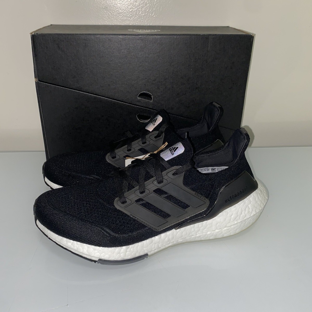 Adidas Ultraboost 21 Black White Athletic Sneakers Running Shoes Men’s Size 12.5 Adidas Ultraboost 21 Running Athletic Shoes Sneakers Black  main image 4