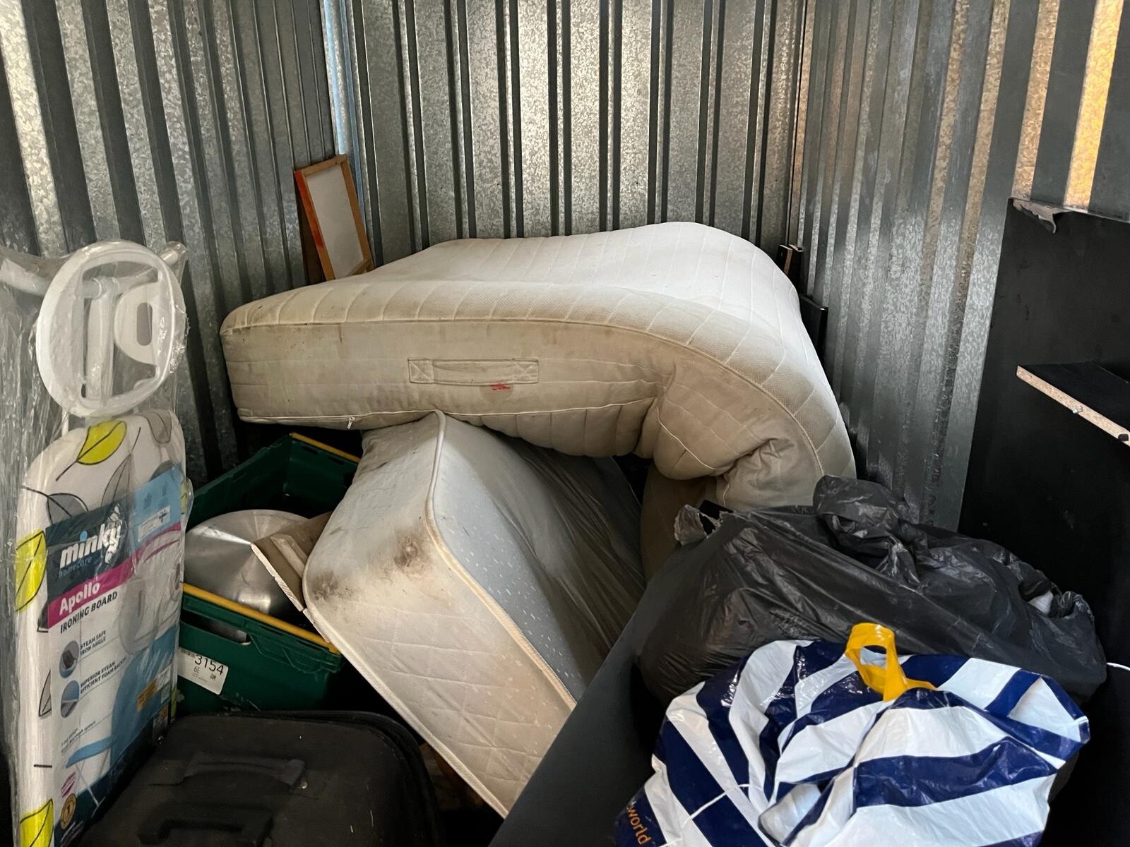 Abandoned Storage Unit Leeds York Road LS98SY Lot 2340 eBay