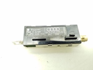 Audi A4 S4 B8 8K 2009 Antennenverstärker Signalverstärker 8K9035225A BOS53424