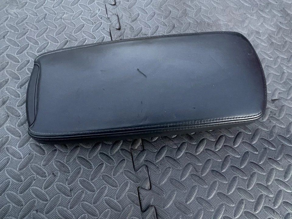 Lexus IS250 IS350 2006-2013 consola central reposabrazos tapa cubierta cuero OEM negro Foto 2 de 4