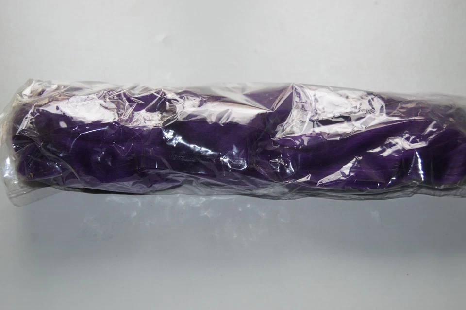 Fibre de nylon pour filage, feutrage et fabrication de poupées couleur violine - Photo 2/4