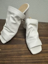 Beautiisoles Sandy Open Toe Mule Bone Size 8 BNWB