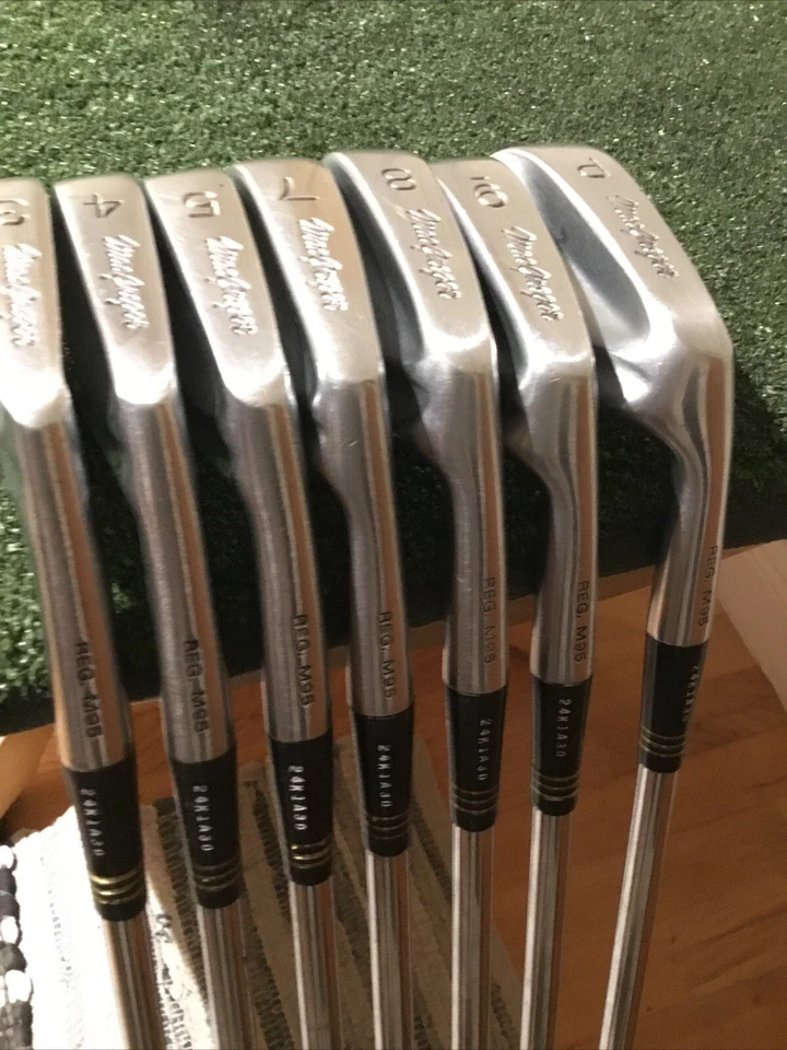 MacGregor Ladies Synchrolite Reg. M95 Irons Set (3-PW, No 6) Ladies Steel Shafts - Image 3 of 4