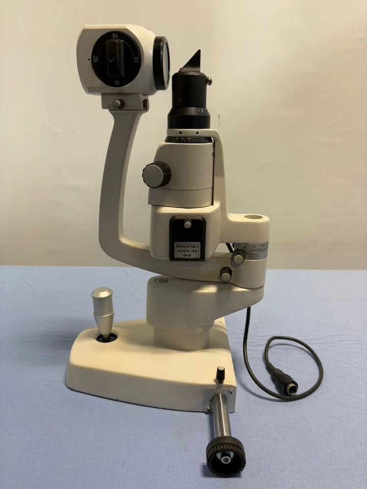 Lâmpada de fenda Reichert XCEL 250 modelo: 12550 - Imagem 3 de 4