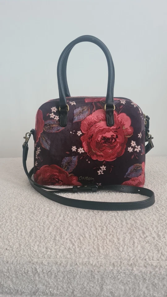 Cath Kidston beautiful Little Jacquard Rose hand/cross body Bag excellent - Image 4 of 4
