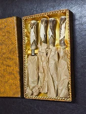 Vintage Solingen Germany 4pc Set Hand Carved Antler Handles With Box