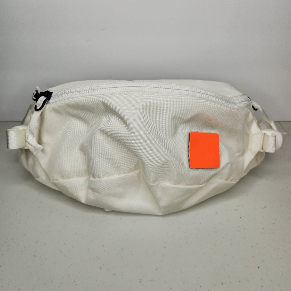 Evergoods Mountain Hip Pack 3.5L - White | eBay