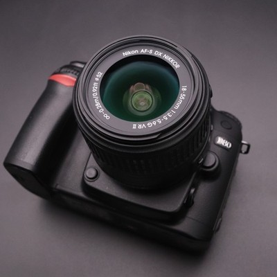 Nikon D80 Digitale Spiegelreflexkamera AF-S DX 18-55mm VR II Objektiv Kit SC:...