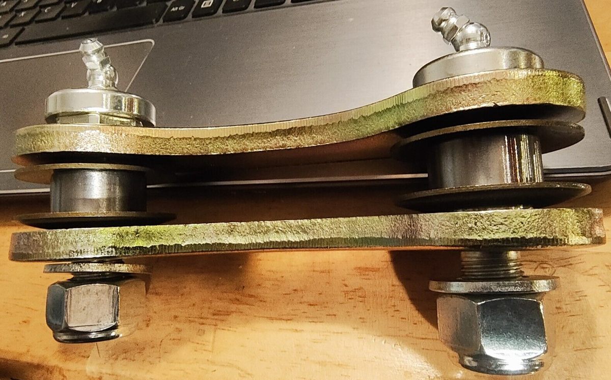 TOYOTA FORKLIFT 43731-23442-71 Steering rear axle tie rod kit