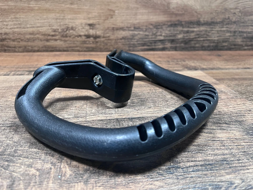 Cub Cadet SS418 4 Cycle Trimmer Part Handle - Image 2 of 3