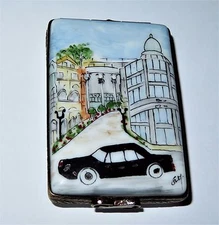 LIMOGES FRANCE BOX -POSTCARD FROM BEVERLY HILLS CALIFORNIA- RODEO DRIVE SHOPPING