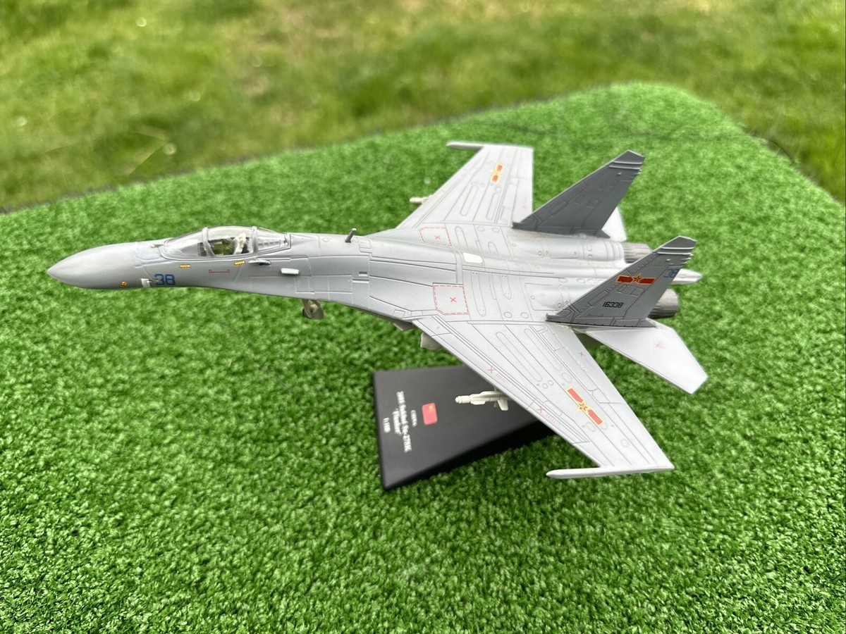Amercom 1/100 Sukhoi Su-27SK Flanker - Avion Diecast 2001 AM1602ZF