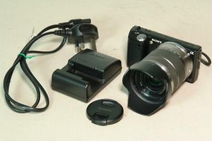 Sony Alpha NEX-5 Digital DSLR 14.2MP Camera with 18-55mm Lens