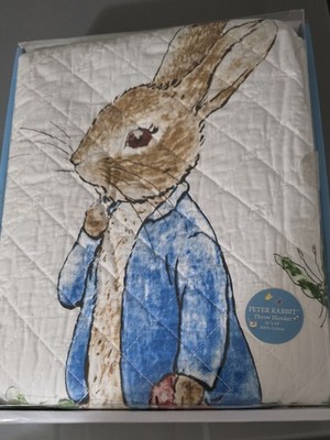 New In Box Peter Rabbit Throw 38x48