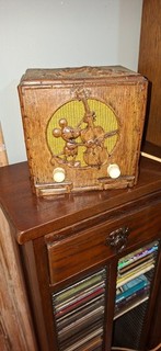 Emerson Mickey Mouse radio Walt Disney