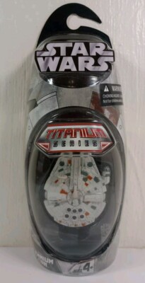 * Star Wars Titanium Series 2004 Die Cast Millennium Falcon Galoob New