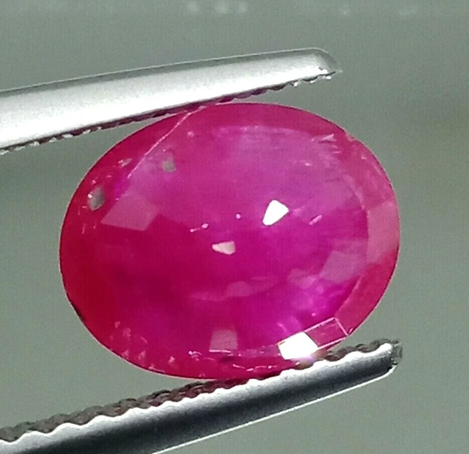 2.13 Carats Beautiful Color And Luster Natural Ruby Oval Shape Loose Stone - Image 3 of 3