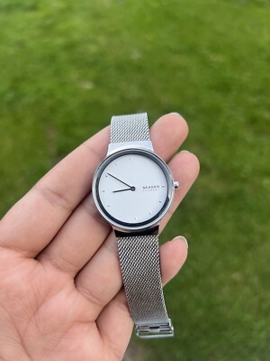 Skagen unisex steel-mesh silver watch | eBay display picture 3