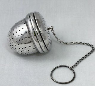 Vintage Watson Sterling Silver Acorn Tea Strainer Ball
