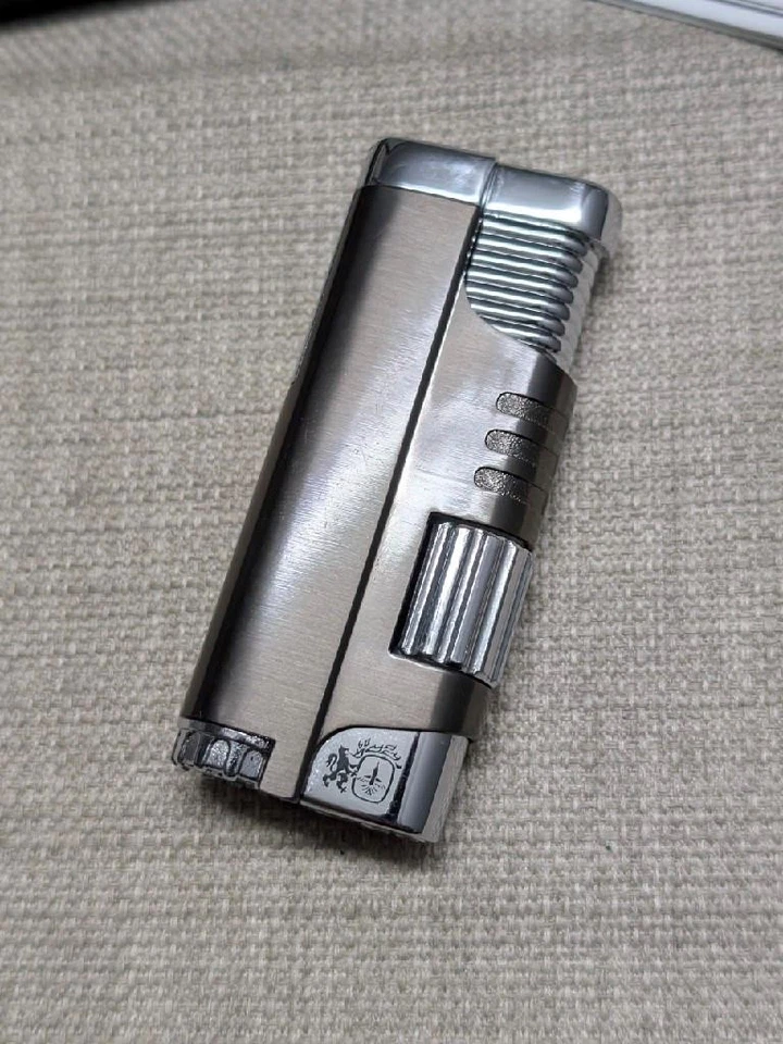 COLIBRI Encendedor QUANTUM sst Sistema Resistente al Viento CROMO Metal con CAJA Foto 3 de 4