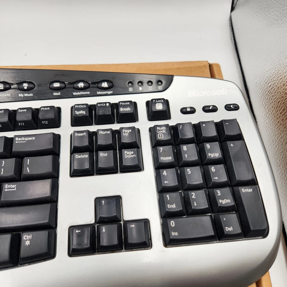 Microsoft Digital Media Pro Keyboard 1031 USB Wired Tested Working Silver Black - Image 4 of 4