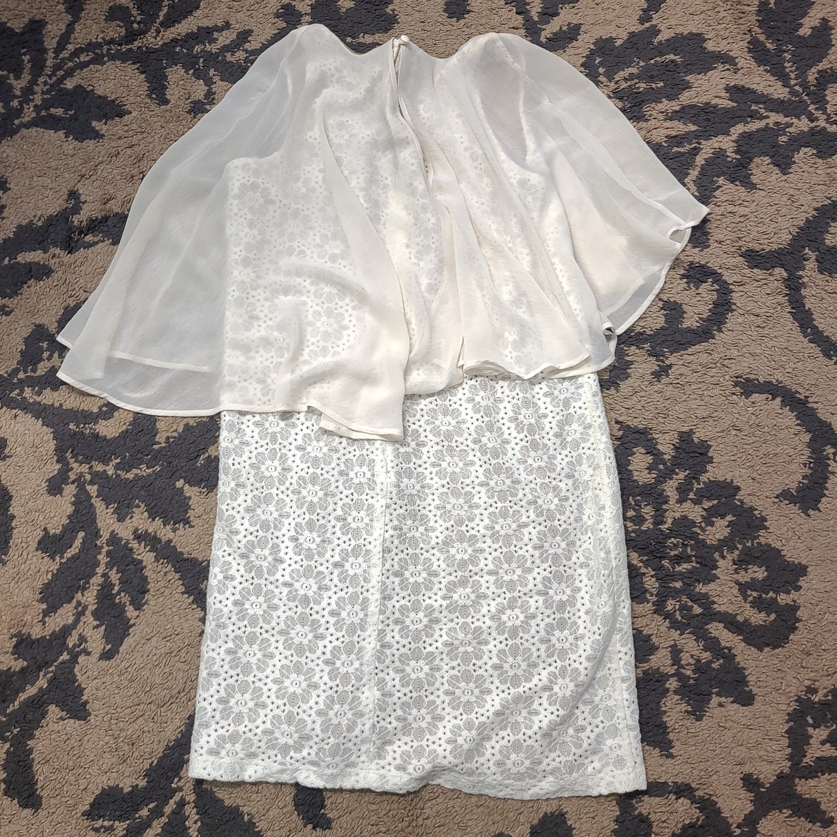 エマ Emma & Michele Womans Dress Size 12 Made In Vietnam Cape Lace