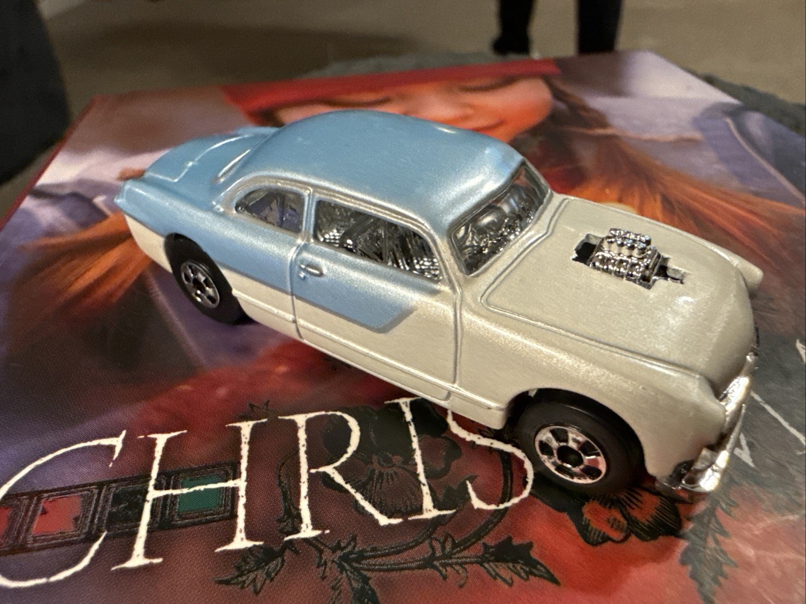 2008 Hot Wheels WHITE BLUE SHOE BOX SINCE 68 Collector Top 40 Limited Edition 