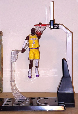2022 HASBRO Starting Lineup NBA Lebron James Sealed, NEW, MINT