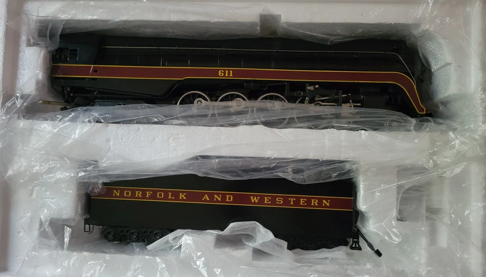 WILLIAMS ELECTRIC TRAINS NORFOLK & WESTERN NO 6601 BRASS Engine and Coal Car - Image 2 of 4