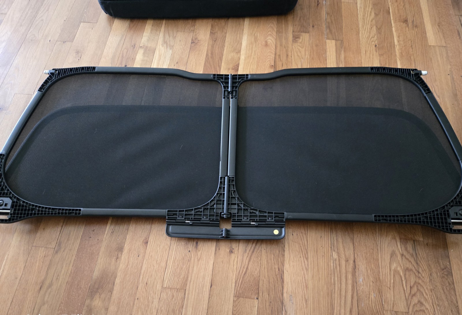 Genuine OEM Audi A5 S5 Convertible Windscreen wind deflector 2010-2017 With Case