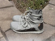 Oboz Footwear Burke Chukka Style Hiking Boots Men's Size 9 Tan  Outdoor Shoes