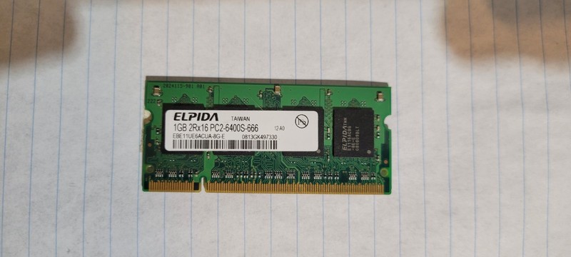 ELPIDA 1GB 2Rx16 PC2-6400S-666 (EBE11UE6AESA-8G-F)