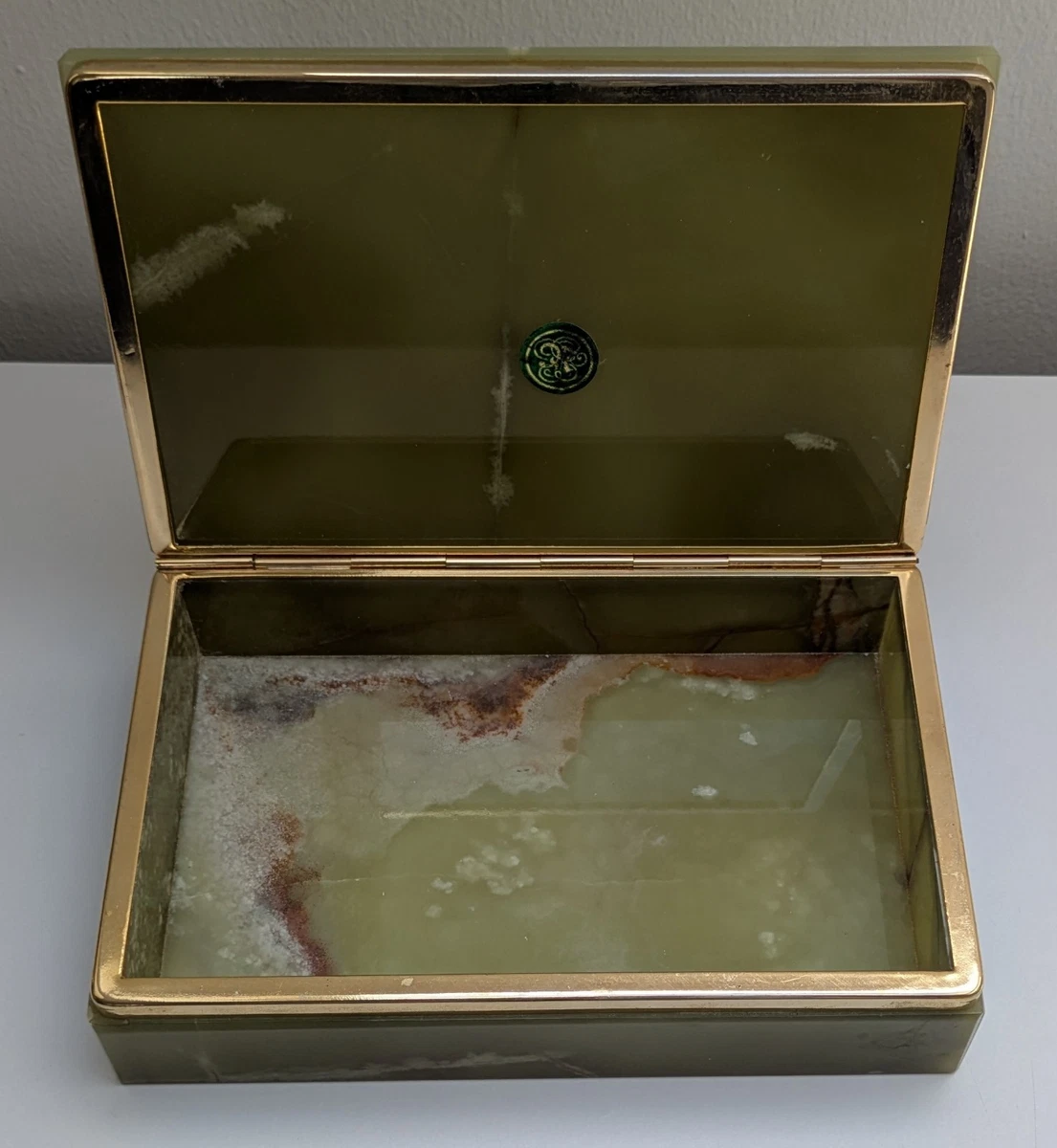 vintage chrome and onyx cigarette holder Sold at Auction: An box by Doris Linder for Asprey of London with a bronze beaver. 12x9.5x7.5cm vintage chrome and onyx cigarette